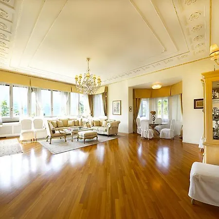 Daire Sleeps 6 With Air Con