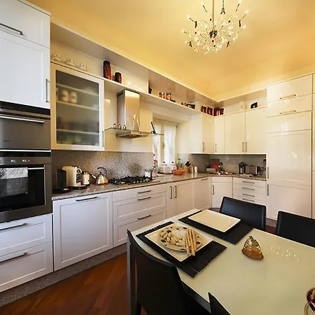 Sleeps 6 With Air Con *