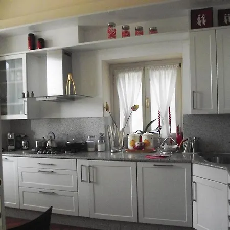 Sleeps 6 With Air Con